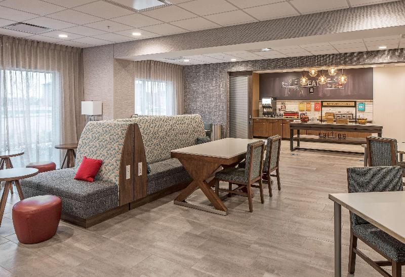 Hampton Inn By Hilton Hastings image