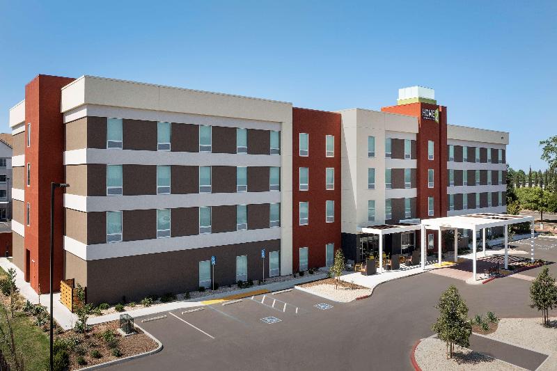 Home2 Suites by Hilton Clovis Fresno Airport photo 2