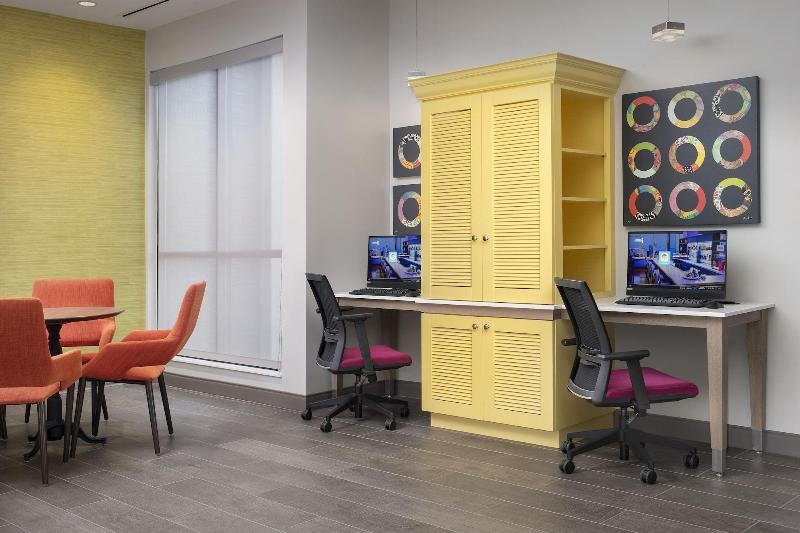 Home2 Suites by Hilton Clovis Fresno Airport image