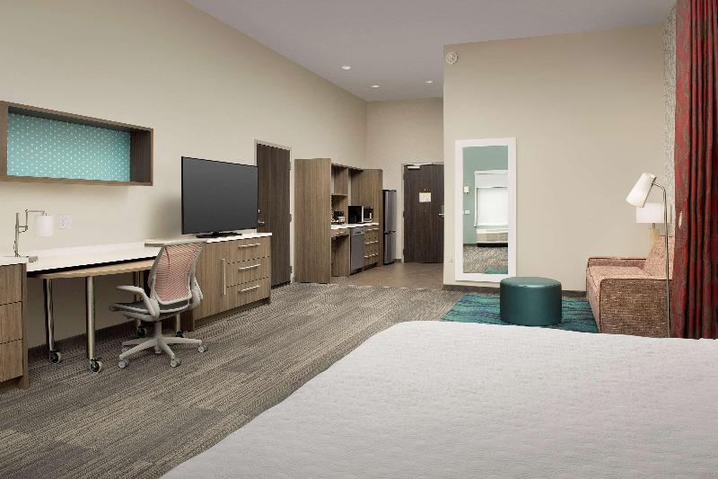 Home2 Suites by Hilton Clovis Fresno Airport image
