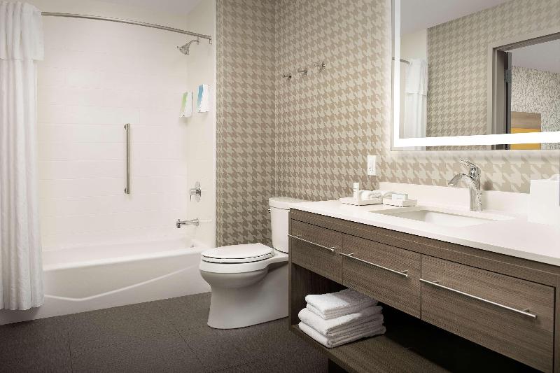 Home2 Suites by Hilton Clovis Fresno Airport image