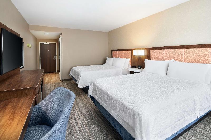 Hampton Inn Clewiston image