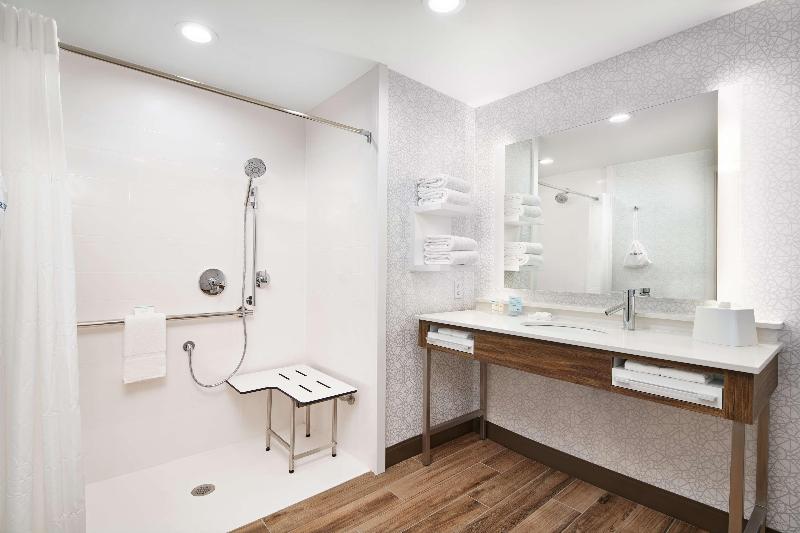 Hampton Inn Clewiston image