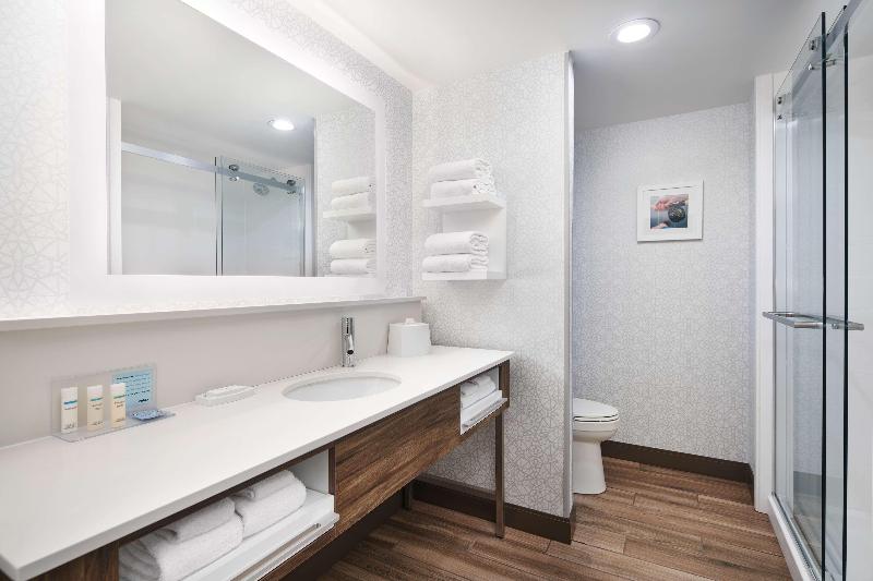 Hampton Inn Clewiston image