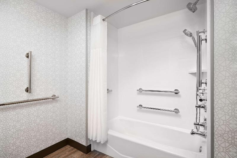 Hampton Inn Clewiston image