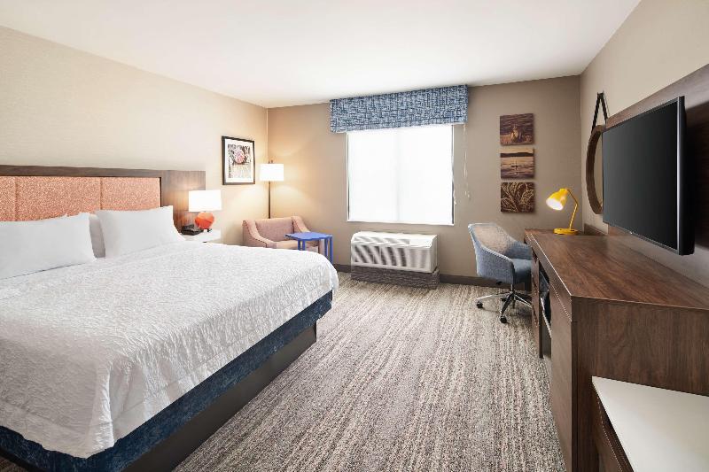 Hampton Inn Clewiston image