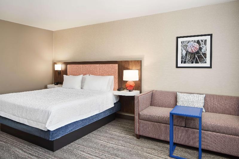Hampton Inn Clewiston image