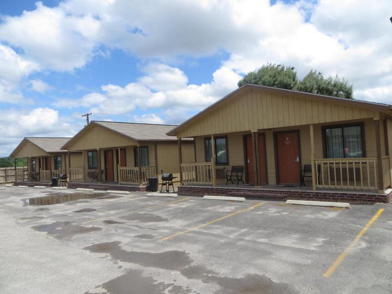 Kenedy Country Inn