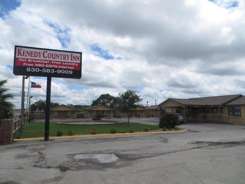 Kenedy Country Inn