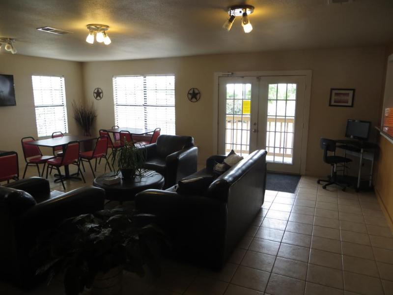 Kenedy Country Inn