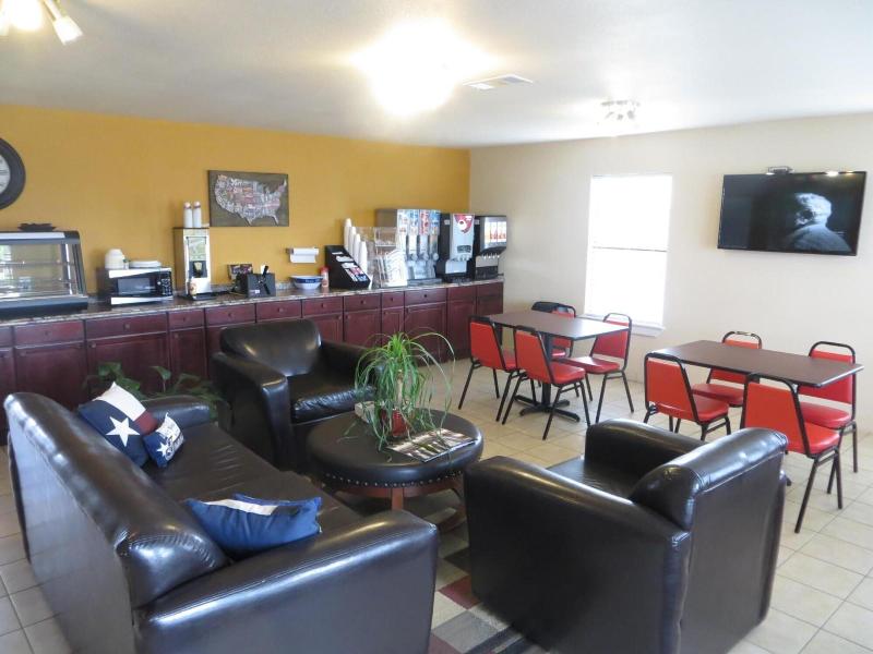 Kenedy Country Inn