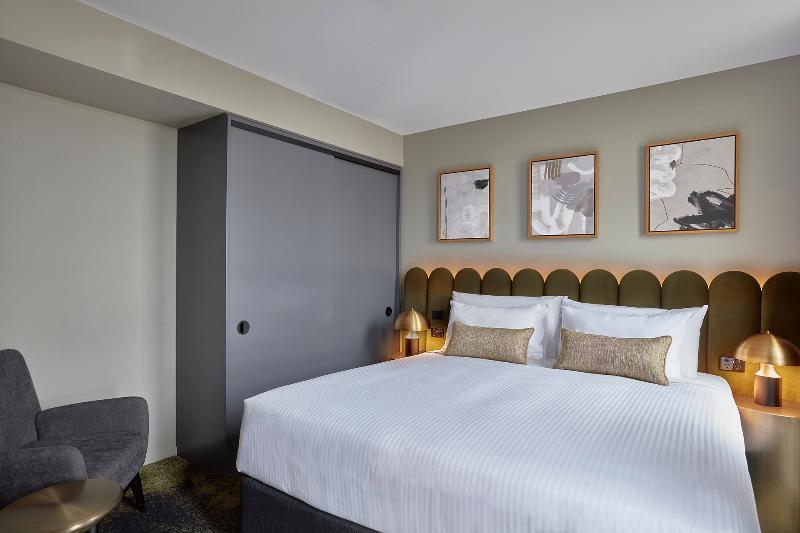 Adina Apartment Hotel West Melbourne image
