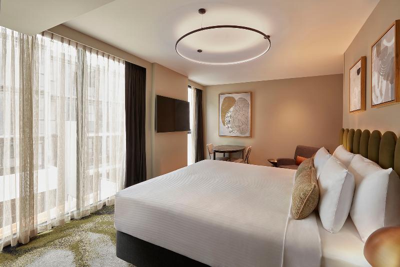 Adina Apartment Hotel West Melbourne image