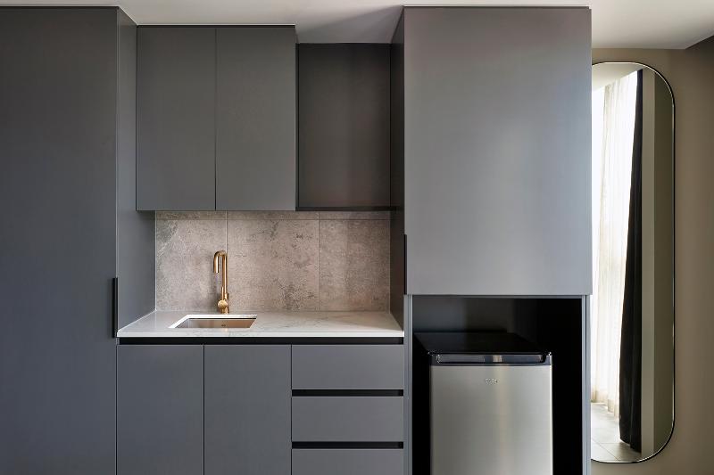 Adina Apartment Hotel West Melbourne image
