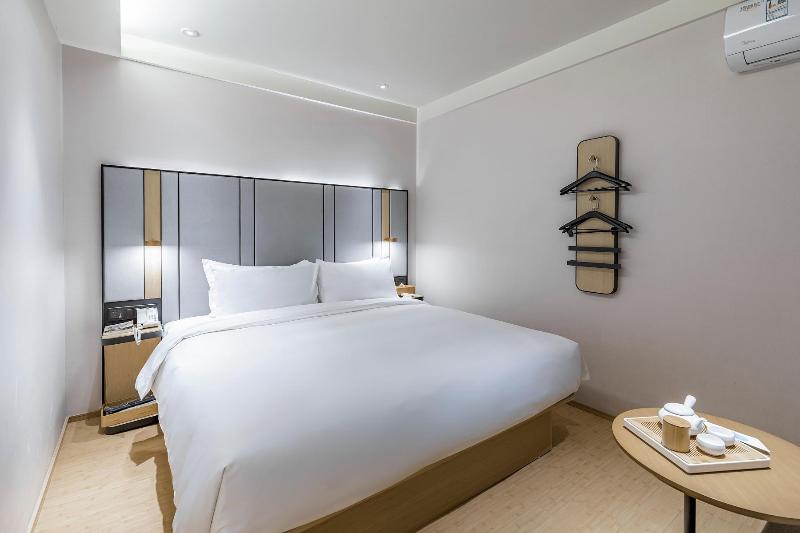 Ji Hotel (Shanghai Lianhua South Road) 5