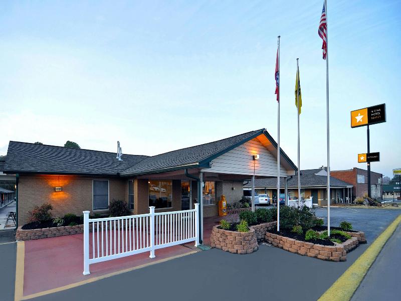 M Star Hotel Searcy image