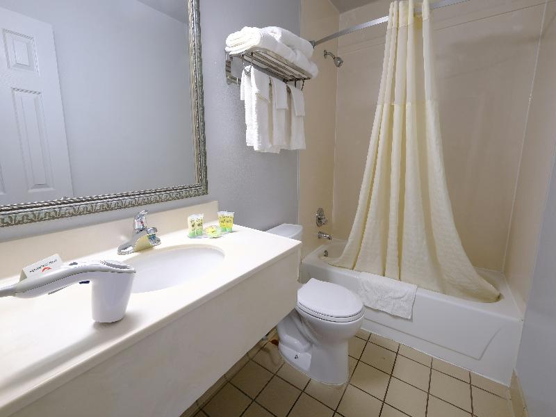 M Star Hotel Searcy image