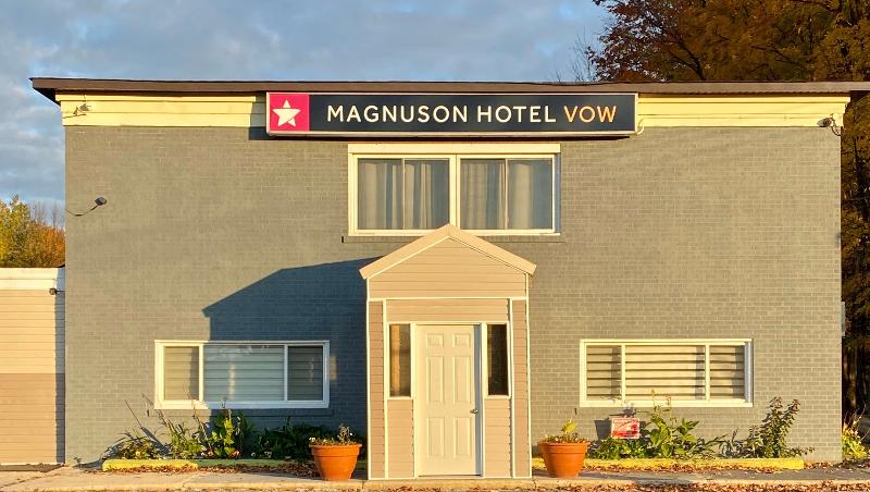 Magnuson Hotel Vow