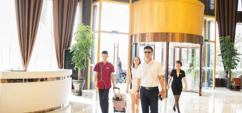 Yanjiang International Hotel image