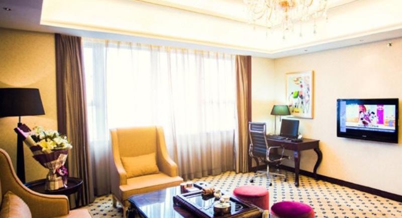 Yanjiang International Hotel image