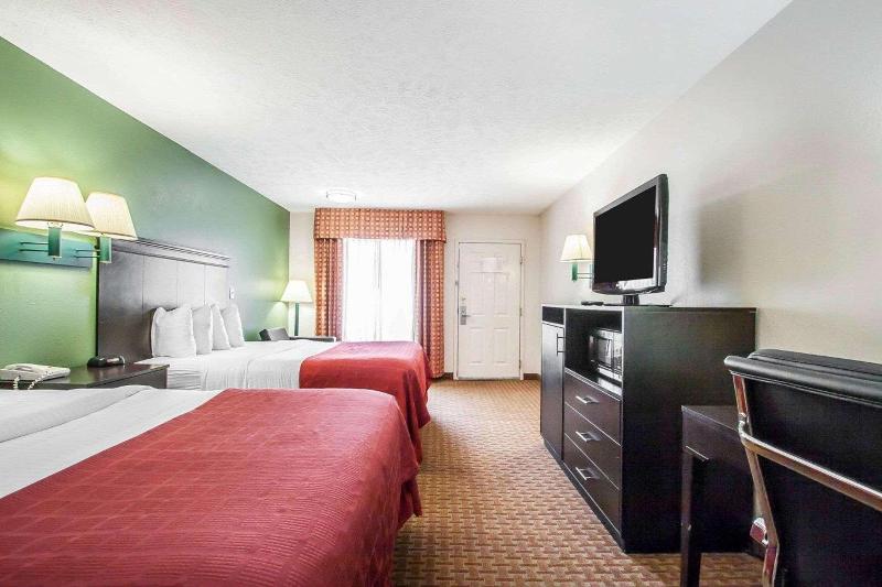 Quality Inn Savannah South image