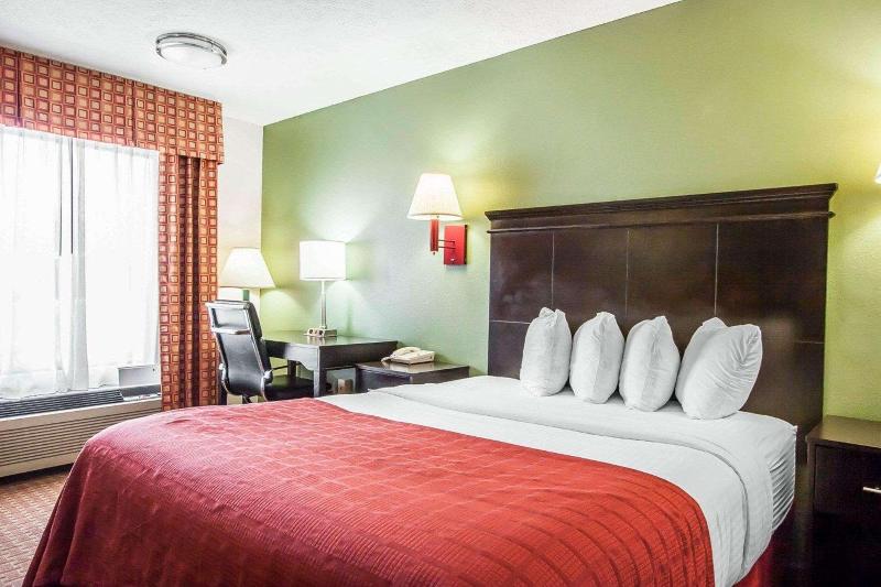 Quality Inn Savannah South image