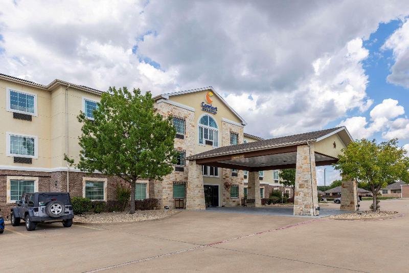 Comfort Inn & Suites Gatesville image