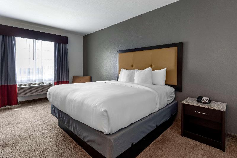 Comfort Inn & Suites Gatesville image