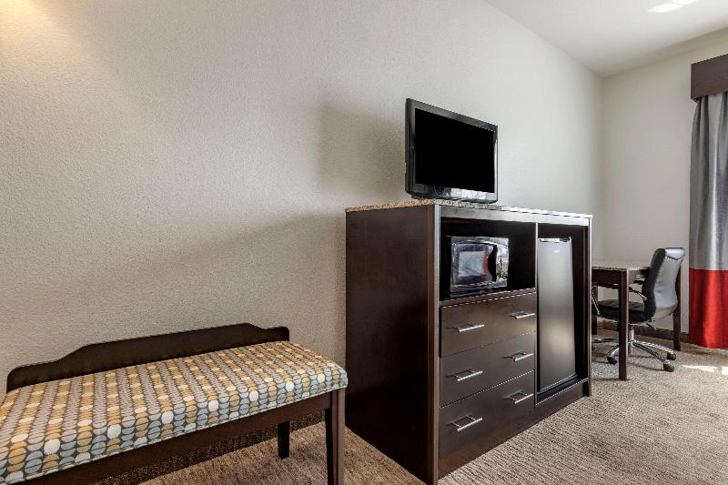 Comfort Inn & Suites Gatesville image