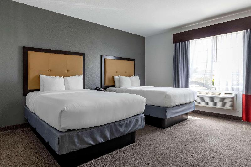 Comfort Inn & Suites Gatesville image