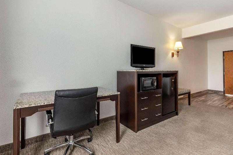 Comfort Inn & Suites Gatesville image