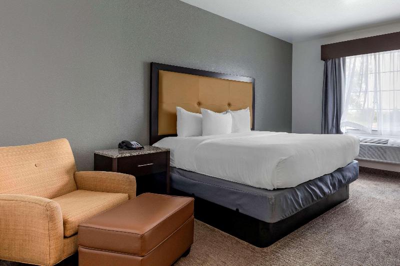 Comfort Inn & Suites Gatesville image