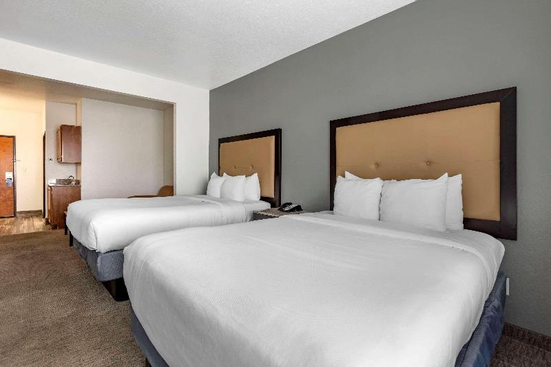Comfort Inn & Suites Gatesville image