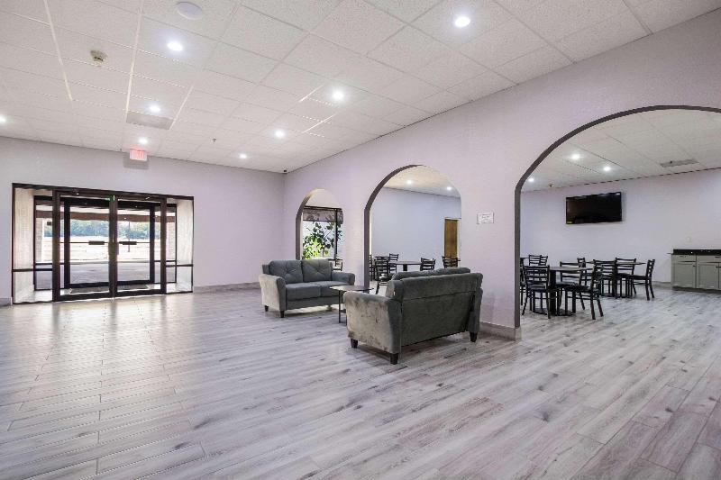 Quality Inn Grayville image