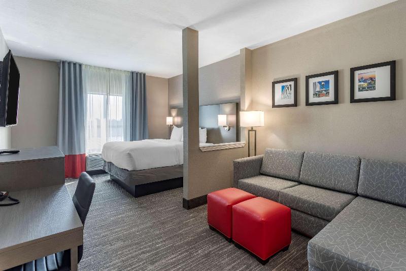Comfort Inn Suites Olive Branch image