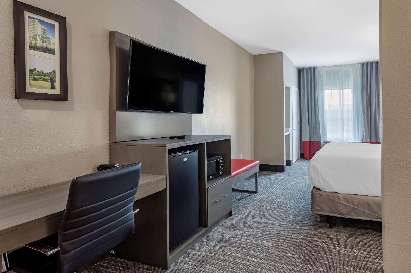Comfort Inn Suites Olive Branch image