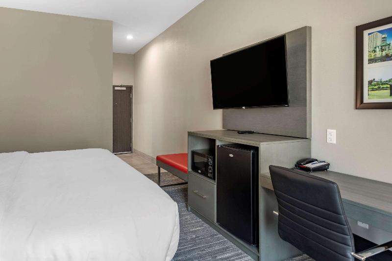 Comfort Inn Suites Olive Branch image