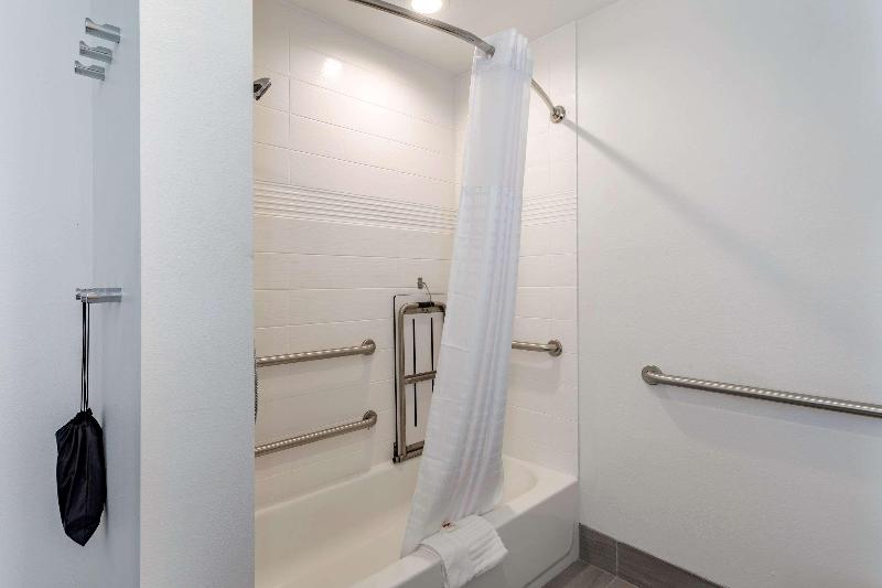 Comfort Inn Suites Olive Branch image