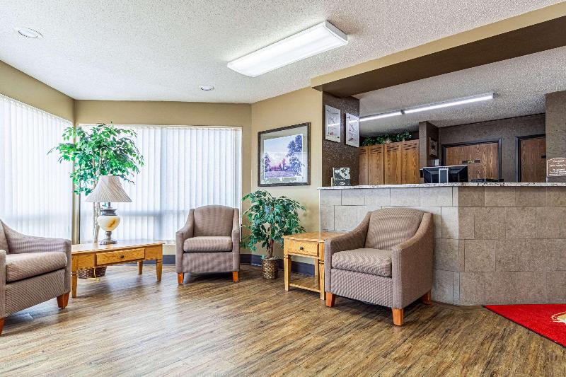 Econo Lodge Sioux Center image