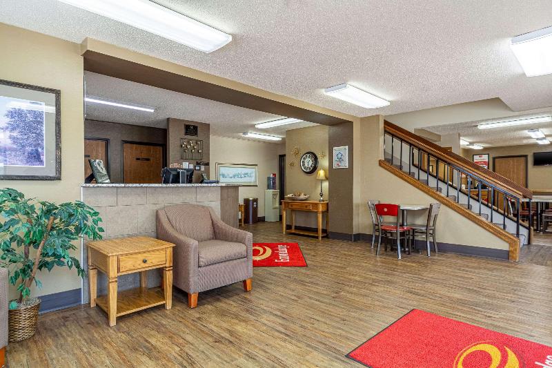 Econo Lodge Sioux Center image