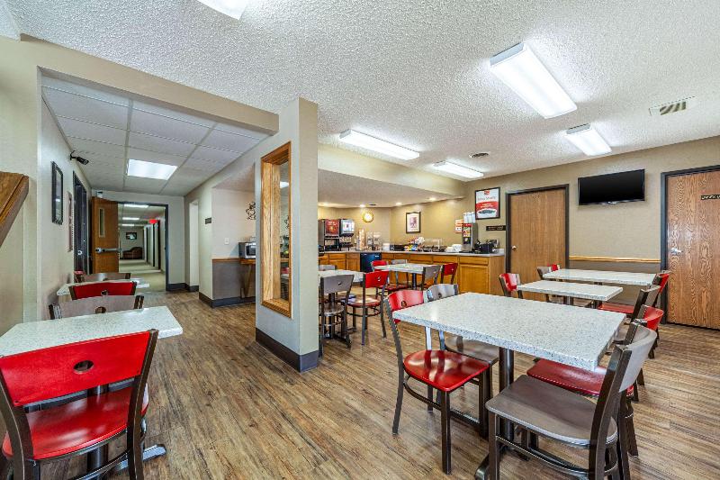 Econo Lodge Sioux Center image