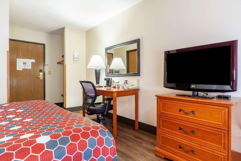 Econo Lodge Sioux Center image