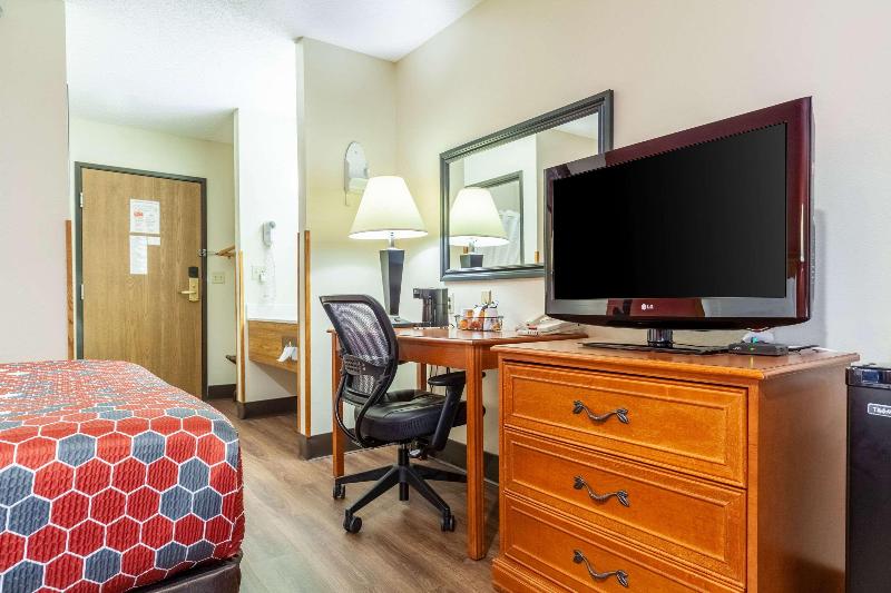 Econo Lodge Sioux Center image