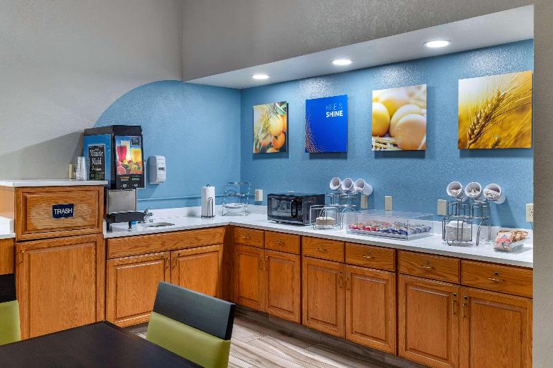 Comfort Inn Griswold image