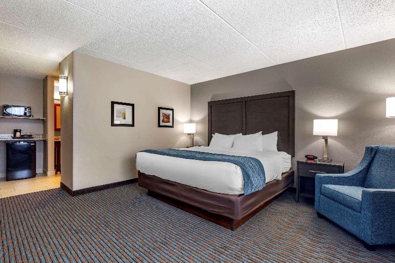 Comfort Inn Griswold image