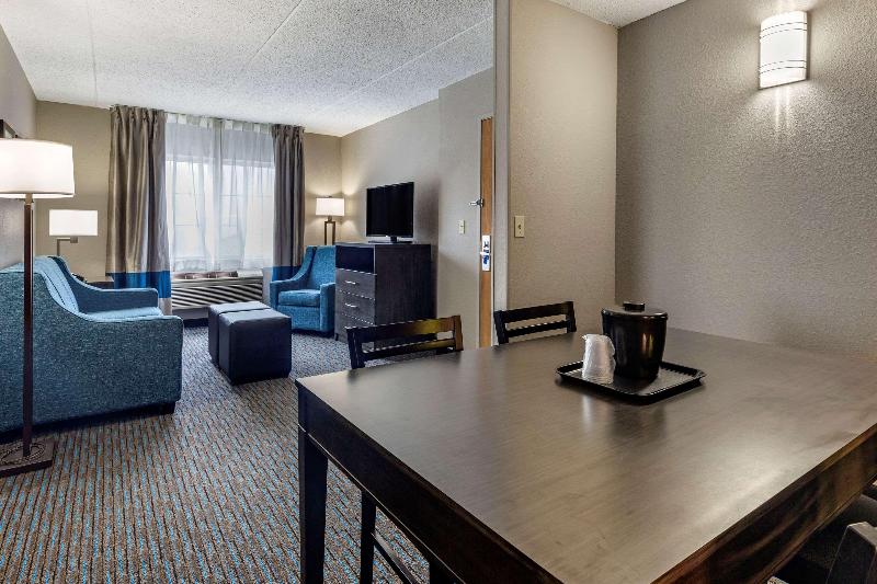 Comfort Inn Griswold image
