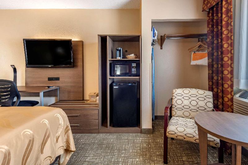 QUALITY INN Sanford image