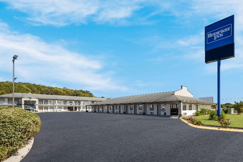 Rodeway Inn image