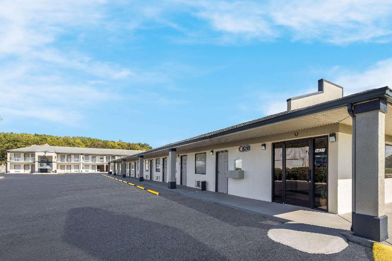 Rodeway Inn image