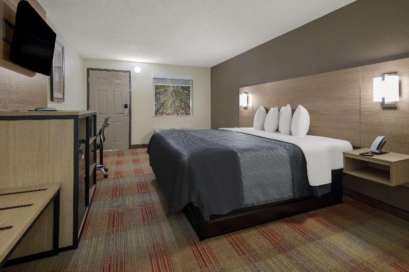 Rodeway Inn image